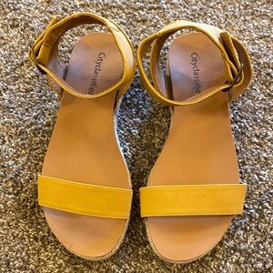 Cityclassified Women's Mustard Sandals
